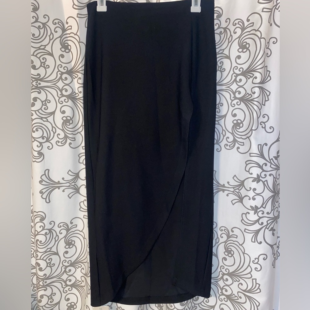 Abercrombie & Fitch black high slit skirt